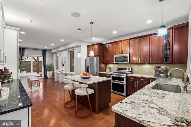 765 S 15TH ST, Philadelphia, PA 19146