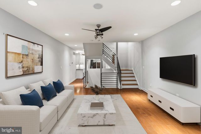 765 S 15TH ST, Philadelphia, PA 19146