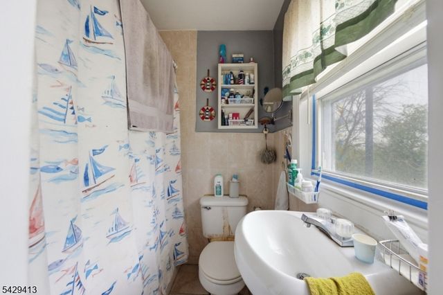 143 Terrace Ave, Jersey City, NJ 07307