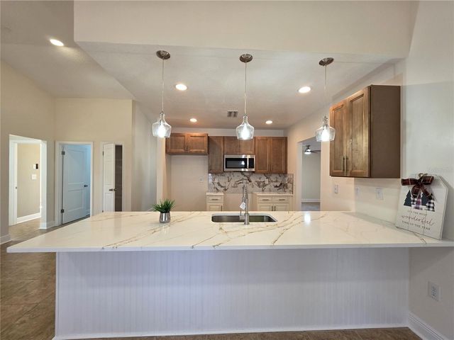 1076 STRATTON AVENUE, Spring Hill, FL 34609