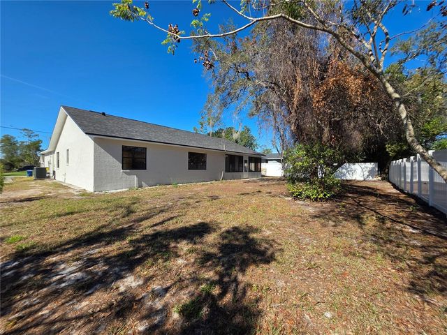 1076 STRATTON AVENUE, Spring Hill, FL 34609