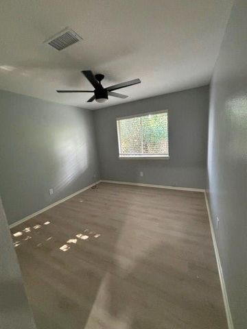 3043 Overland Trail, Dickinson, TX 77539