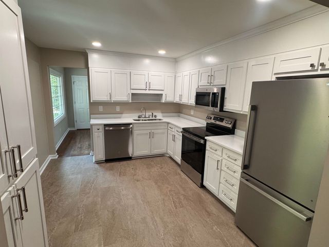 385 Wall Street, Campobello, SC 29322