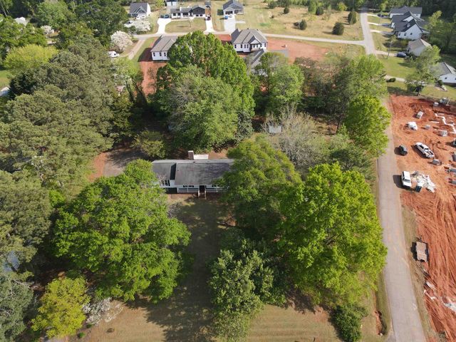 385 Wall Street, Campobello, SC 29322