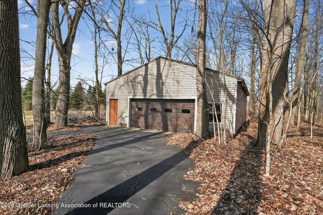 1075 N Edgar Road, Mason, MI 48854