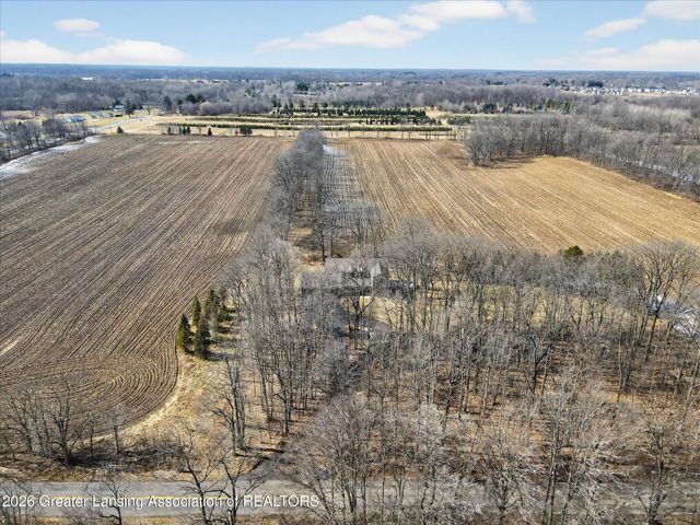 1075 N Edgar Road, Mason, MI 48854