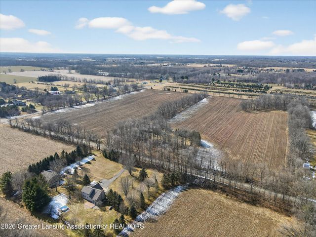 1075 N Edgar Road, Mason, MI 48854