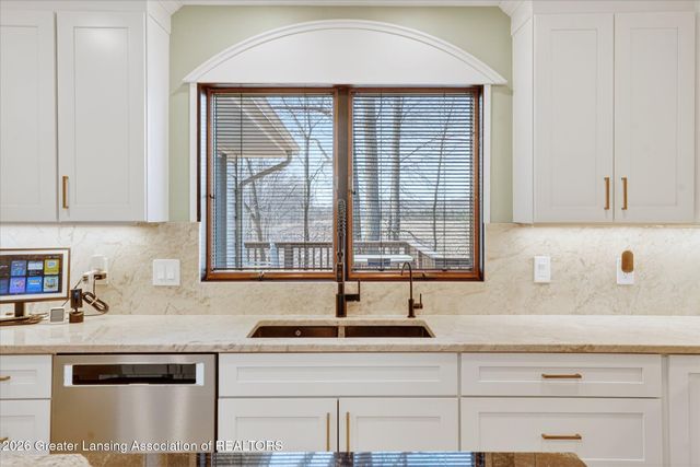 1075 N Edgar Road, Mason, MI 48854