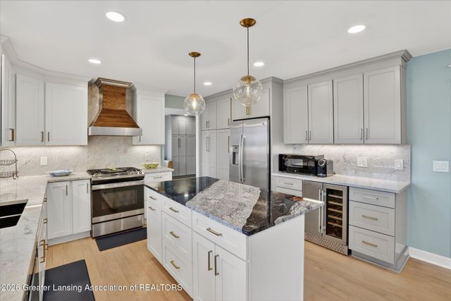 1075 N Edgar Road, Mason, MI 48854