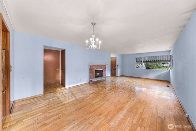 9539 7th Avenue NW, Seattle, WA 98117