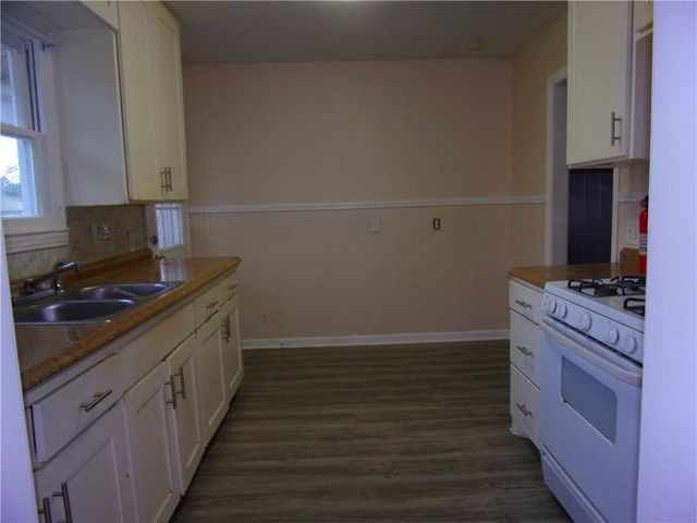 4434 Green Grove Dr, Corpus Christi, TX 78415