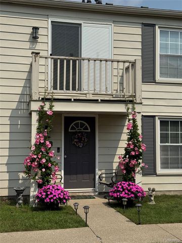 2627 Thornbrier Court 3D, Orion Charter Township, MI 48430