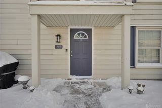 2627 Thornbrier Court 3D, Orion Charter Township, MI 48430