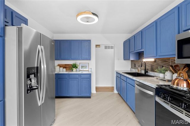 7305 Berkridge Drive, Hazelwood, MO 63042