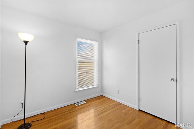 7305 Berkridge Drive, Hazelwood, MO 63042