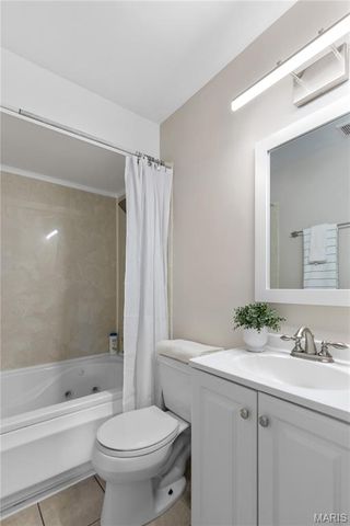 7305 Berkridge Drive, Hazelwood, MO 63042