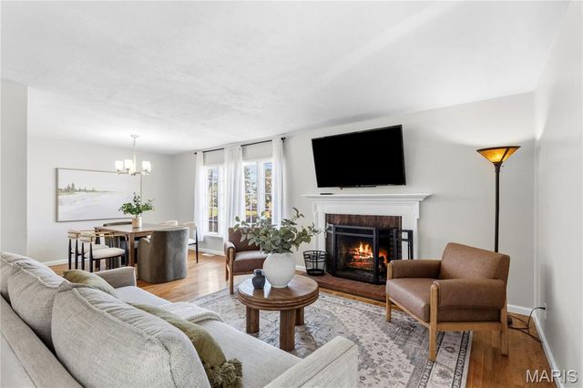 7305 Berkridge Drive, Hazelwood, MO 63042