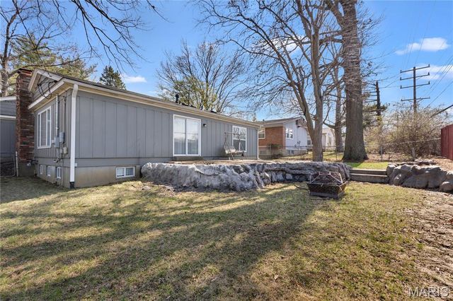 7305 Berkridge Drive, Hazelwood, MO 63042