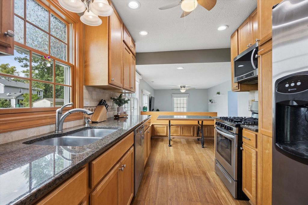 2174 Stirrup Lane, Wheaton, IL 60189 — photo 5