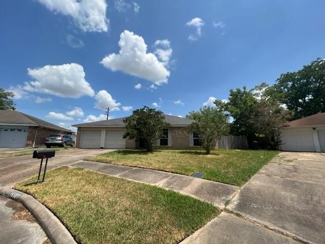 15307 Timberlea Drive, Houston, TX 77489