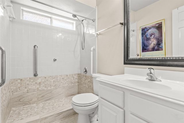 6113 Larrycrest Drive, Pearland, TX 77584