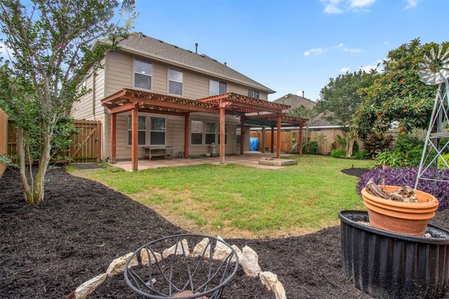 6113 Larrycrest Drive, Pearland, TX 77584