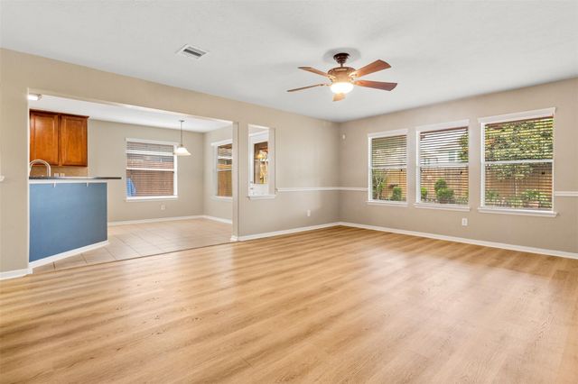 6113 Larrycrest Drive, Pearland, TX 77584