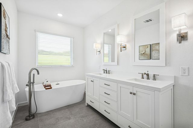 901 Kingwood Drive, League City, TX 77573