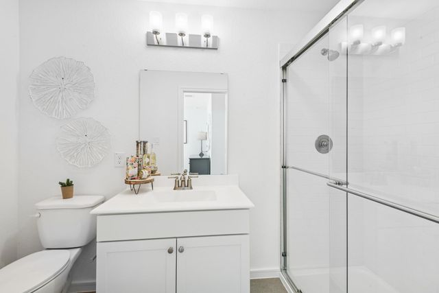 901 Kingwood Drive, League City, TX 77573