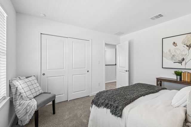 901 Kingwood Drive, League City, TX 77573