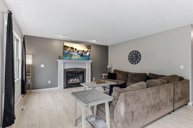 1219 15th Street SE, Forest Lake, MN 55025