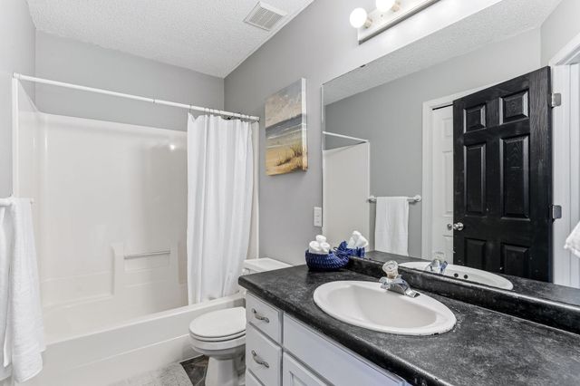 1219 15th Street SE, Forest Lake, MN 55025