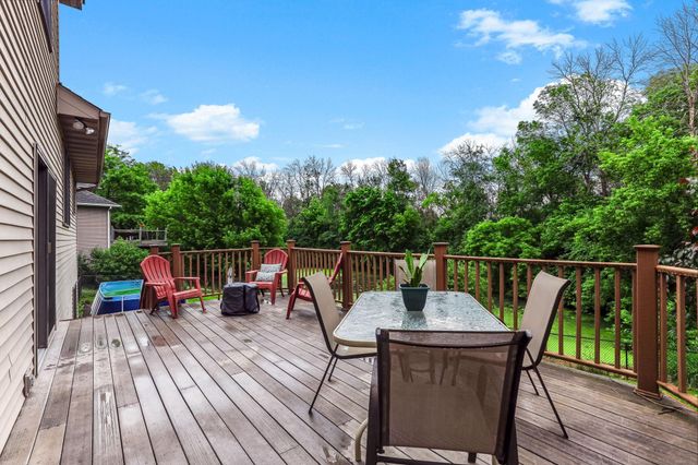1219 15th Street SE, Forest Lake, MN 55025