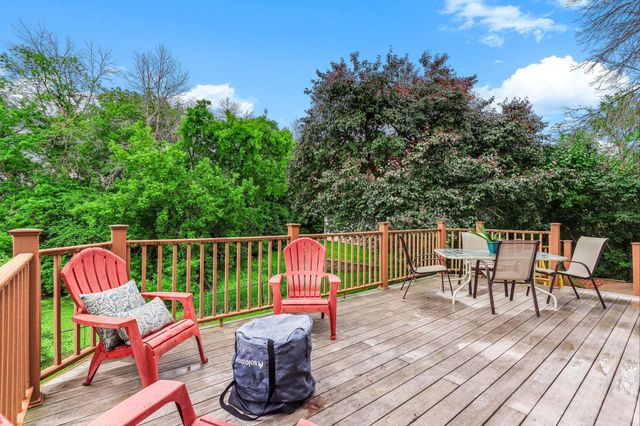 1219 15th Street SE, Forest Lake, MN 55025