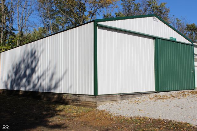 3325 Rabbit Run Court, Terre Haute, IN 47802