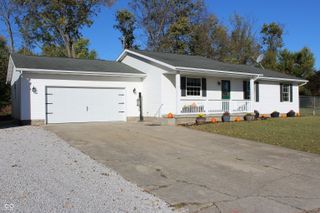 3325 Rabbit Run Court, Terre Haute, IN 47802