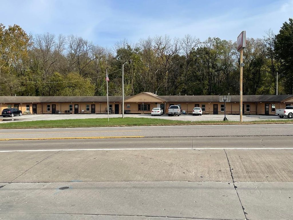 610 W ASHLEY RD, Boonville, MO 65233