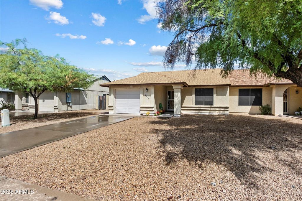 1910 E SANDRA Terrace, Phoenix, AZ 85022