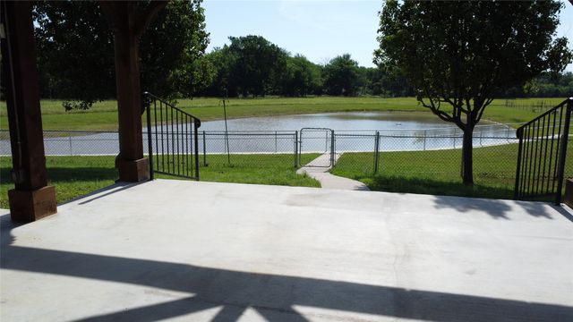 6490 Rector Road, Sanger, TX 76266