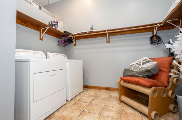 327 E Walnut Street 203, Springfield, MO 65806