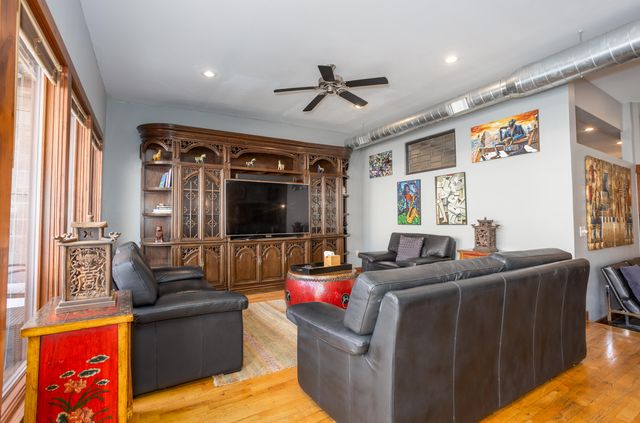 327 E Walnut Street 203, Springfield, MO 65806