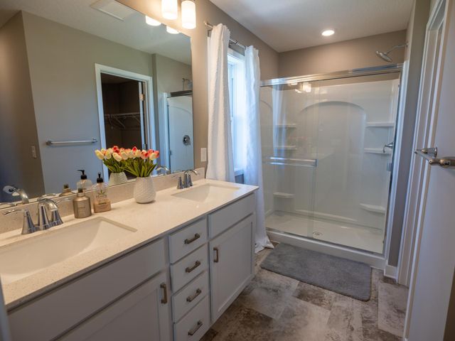 7929 182nd Street W, Lakeville, MN 55044