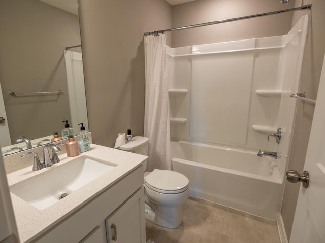7929 182nd Street W, Lakeville, MN 55044