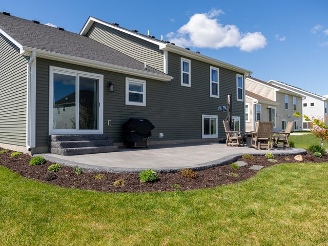 7929 182nd Street W, Lakeville, MN 55044