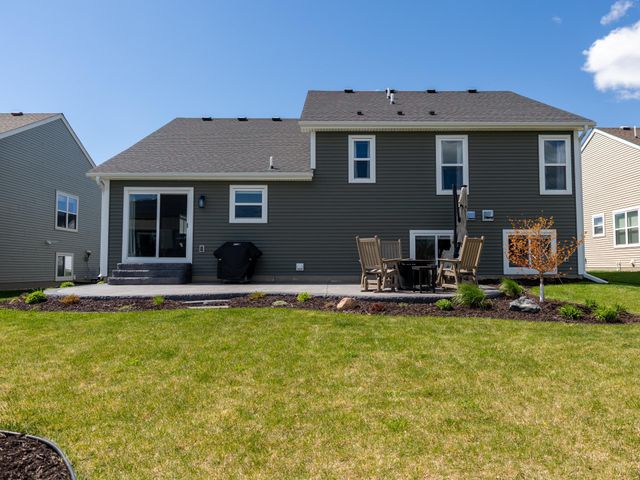 7929 182nd Street W, Lakeville, MN 55044