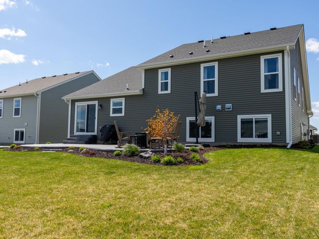 7929 182nd Street W, Lakeville, MN 55044