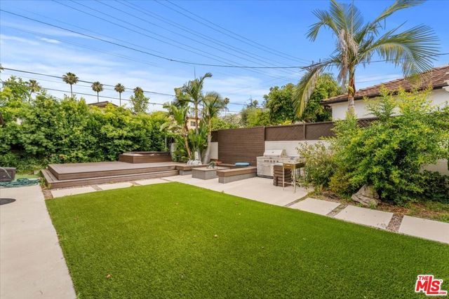 1361 Winchester Avenue, Glendale, CA 91201