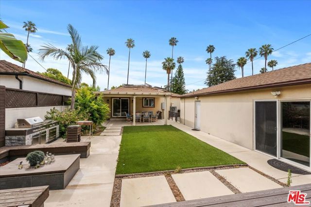 1361 Winchester Avenue, Glendale, CA 91201