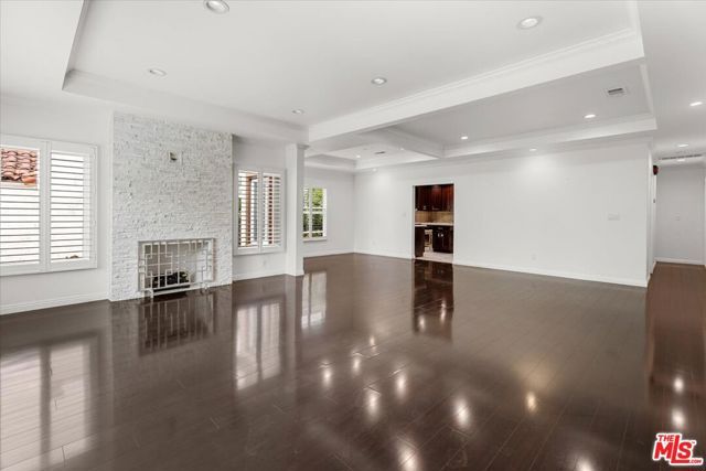 1361 Winchester Avenue, Glendale, CA 91201