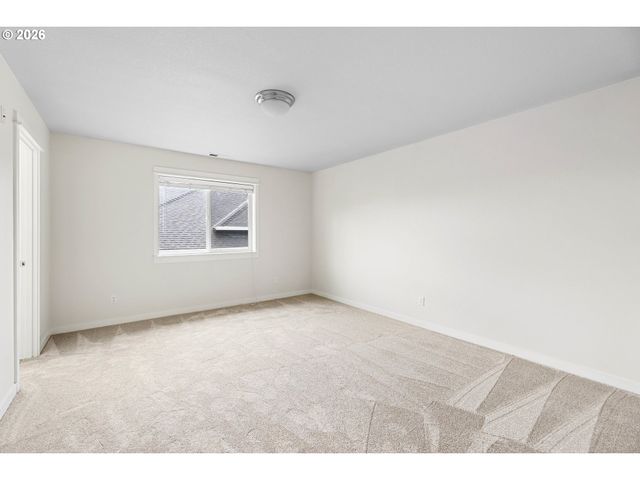 14822 Se NATALYA St, Happy Valley, OR 97086